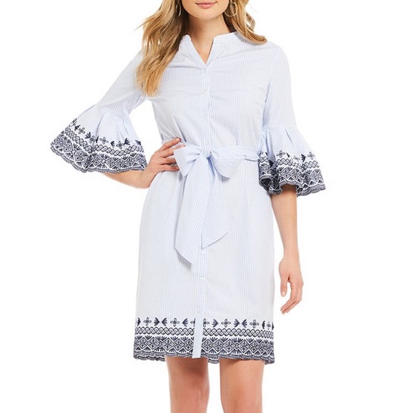Daniel Cremieux Dresses & Skirts - CREMIEUX bell sleeve button down embroidered dress
